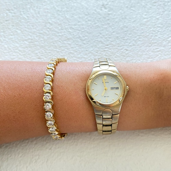 Vintage watches for Sale! All watches are untested, 4th picture is SOLD - Picture 6 of 9